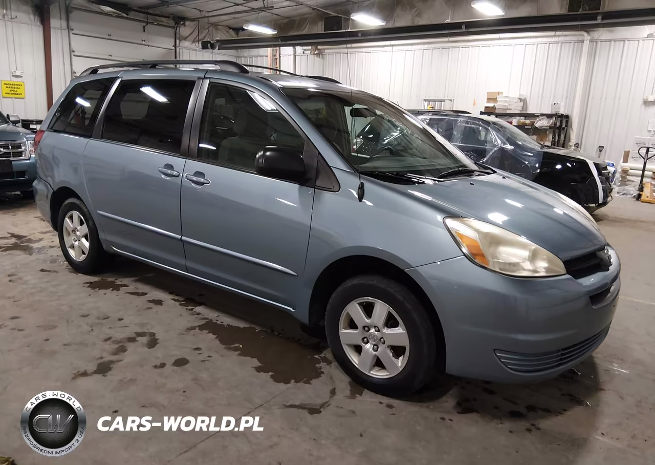 2005 Toyota Sienna Le