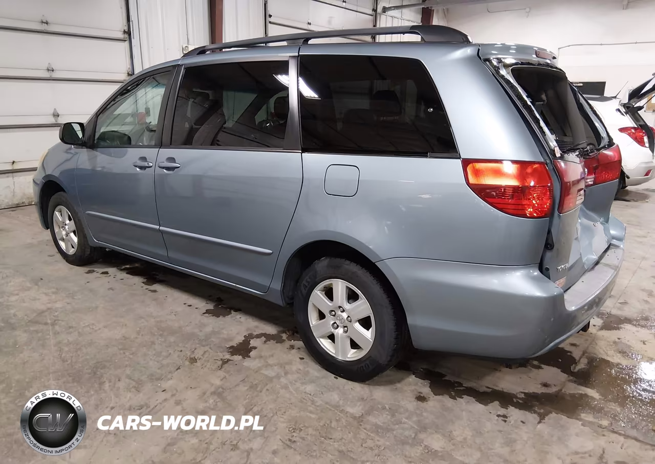 2005 Toyota Sienna Le VIN:5TDZA23C25S385345 - 3
