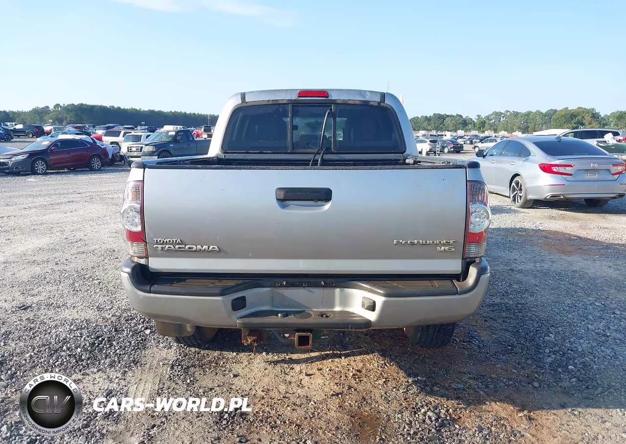 2015 Toyota Tacoma Prerunner V6 VIN:5TFJU4GN9FX087124 - 17