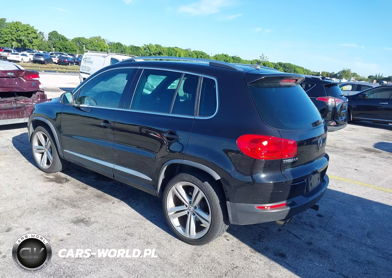 2014 Volkswagen Tiguan R-Line VIN:WVGAV3AX0EW546977 - 3