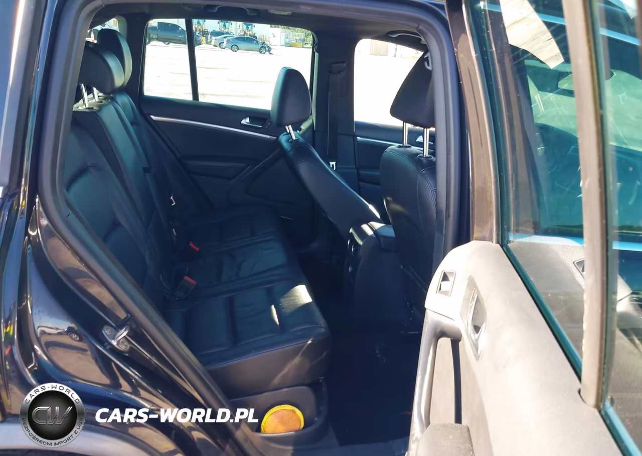 2014 Volkswagen Tiguan R-Line VIN:WVGAV3AX0EW546977 - 8