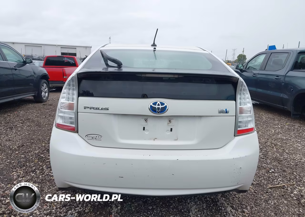 2011 Toyota Prius Two VIN:JTDKN3DU8B0280956 - 16