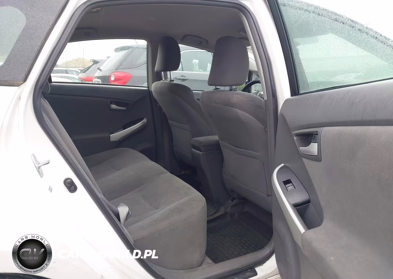 2011 Toyota Prius Two VIN:JTDKN3DU8B0280956 - 8