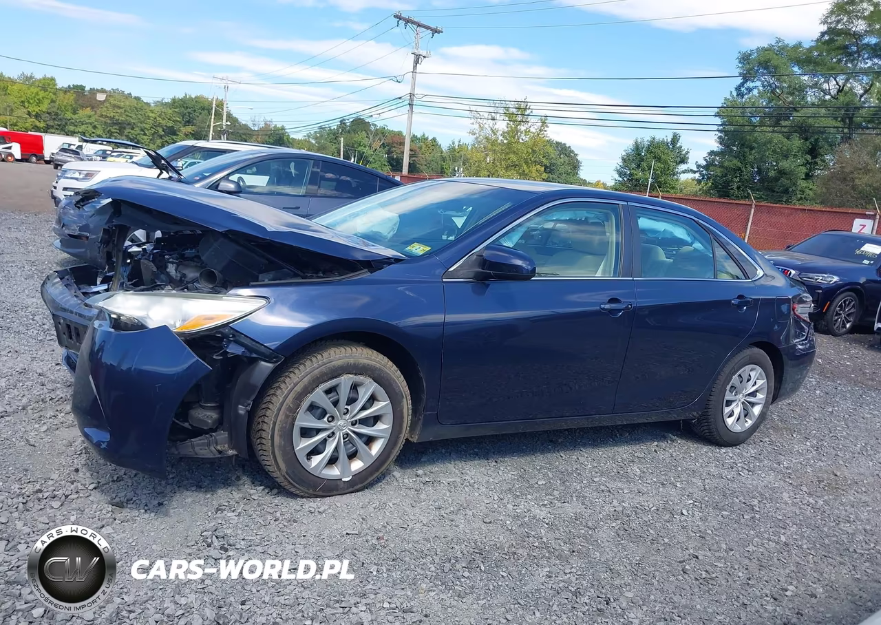 2015 Toyota Camry Le VIN:4T4BF1FK7FR470874 - 14