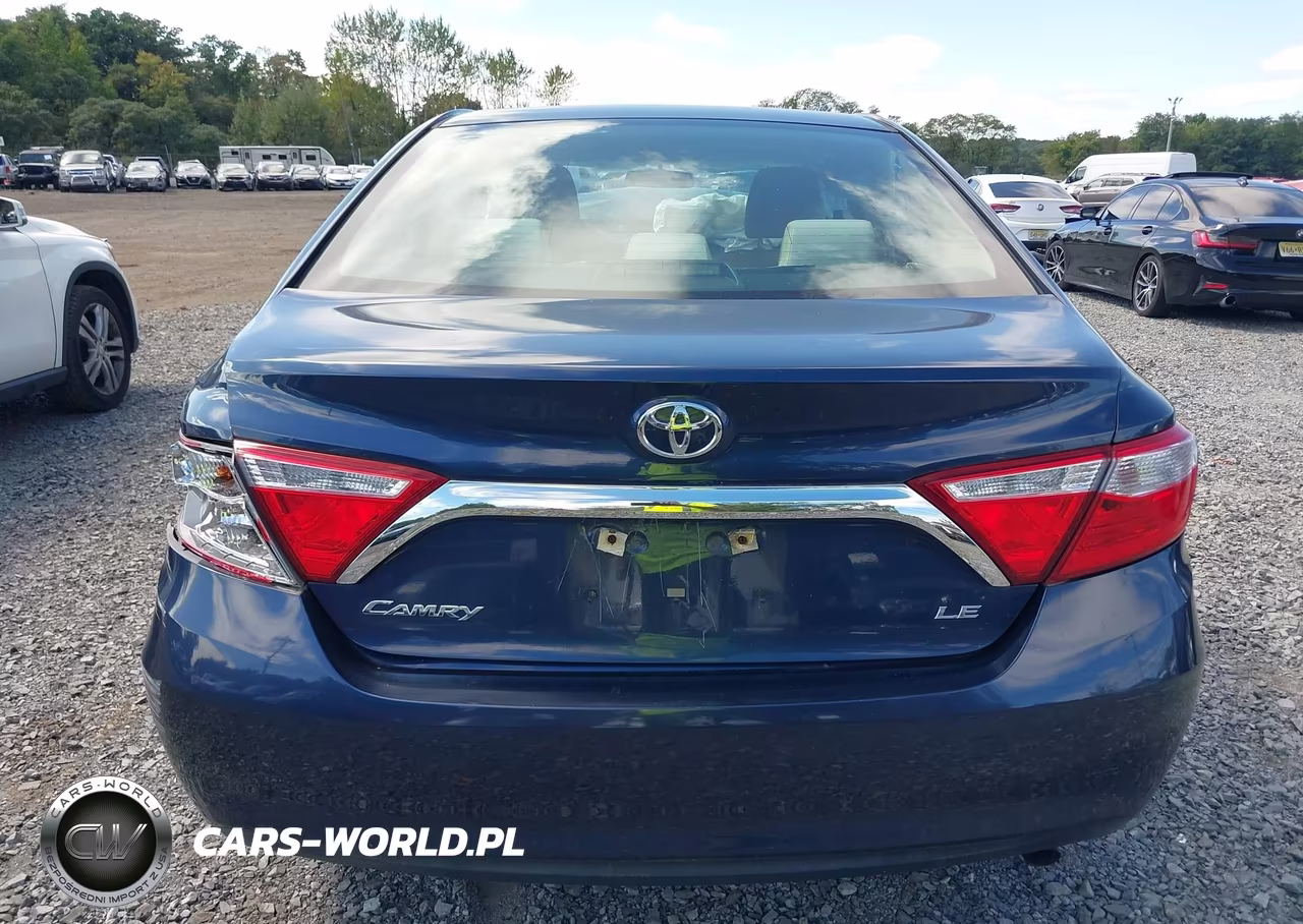 2015 Toyota Camry Le VIN:4T4BF1FK7FR470874 - 16
