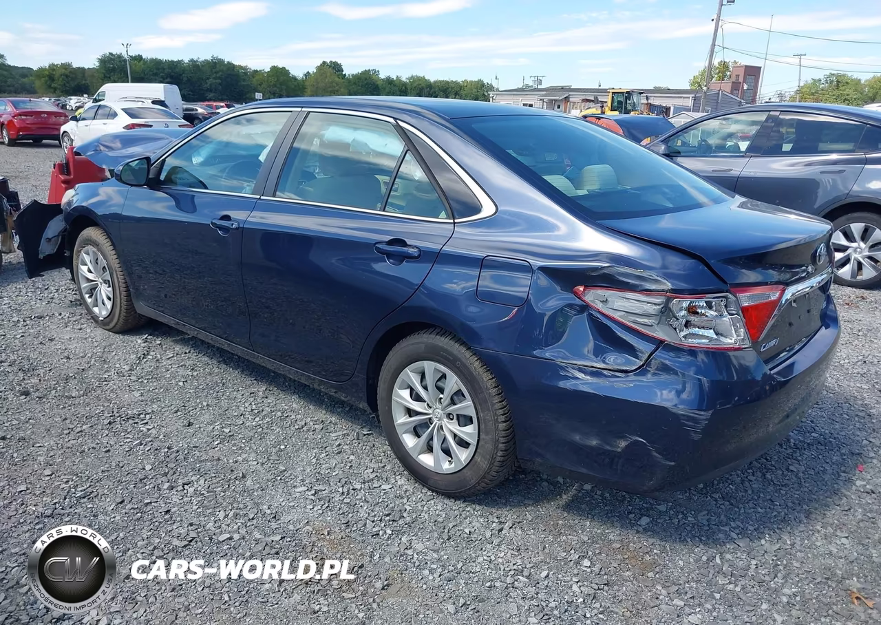 2015 Toyota Camry Le VIN:4T4BF1FK7FR470874 - 3