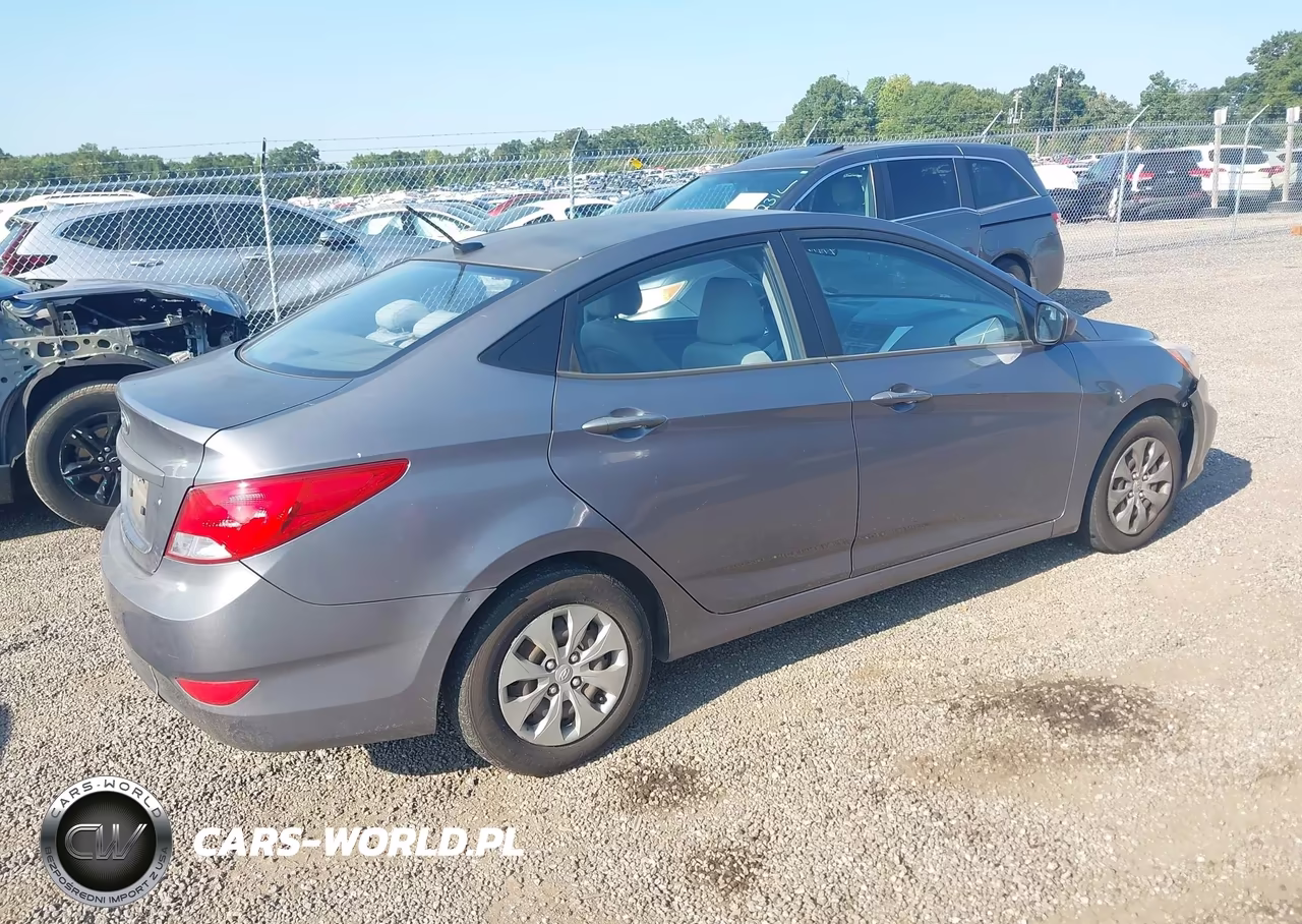 2015 Hyundai Accent Gls VIN:KMHCT4AE9FU878903 - 4