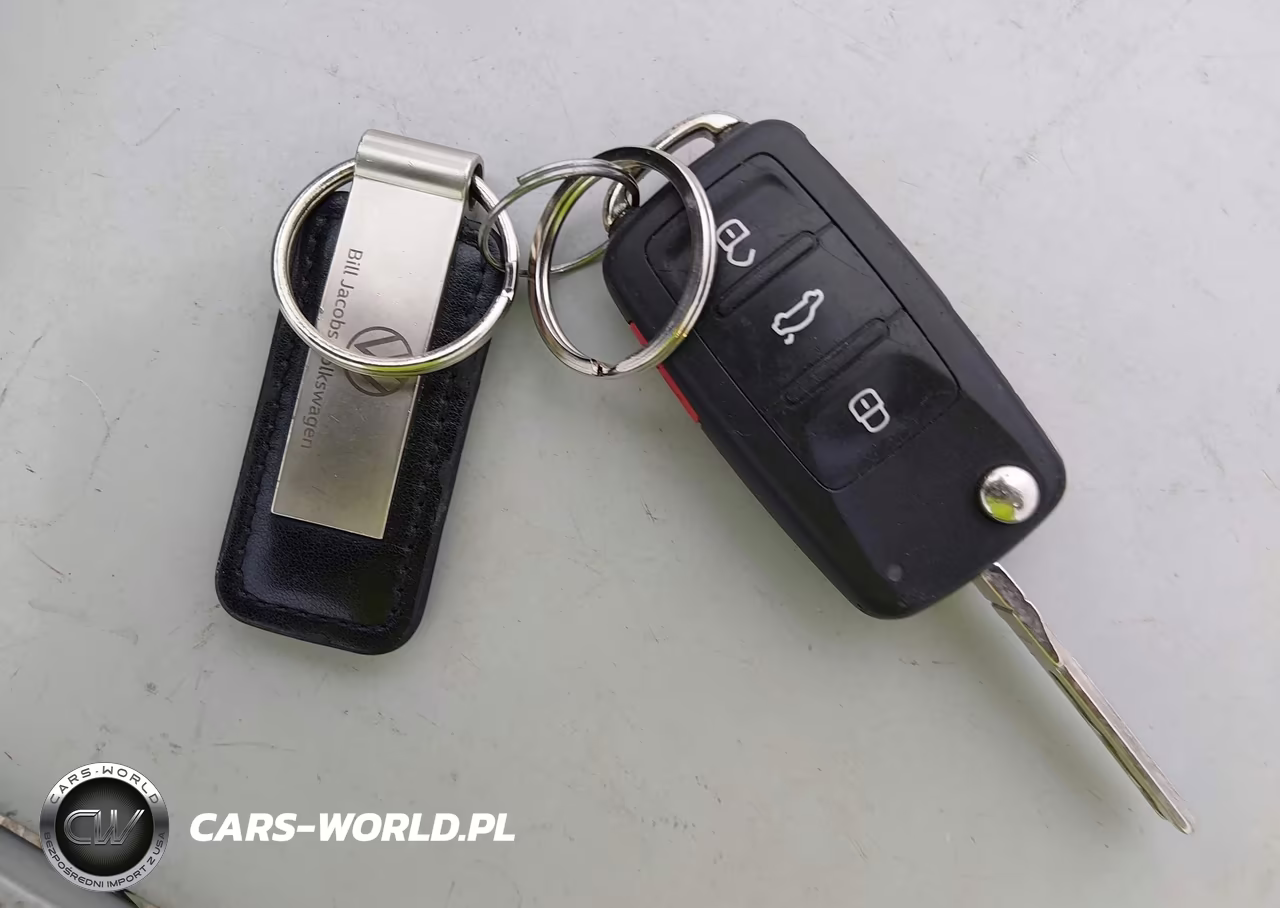 2017 Volkswagen Tiguan 2.0T S VIN:WVGAV7AX5HK002879 - 11
