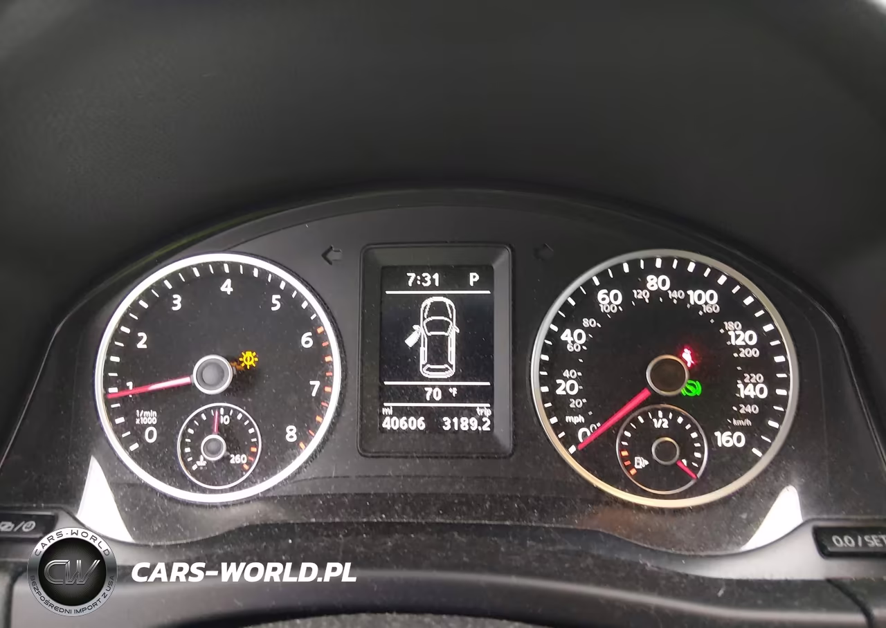 2017 Volkswagen Tiguan 2.0T S VIN:WVGAV7AX5HK002879 - 7
