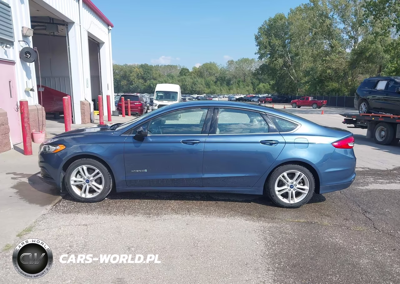 2018 Ford Fusion Hybrid S VIN:3FA6P0UU6JR278878 - 19
