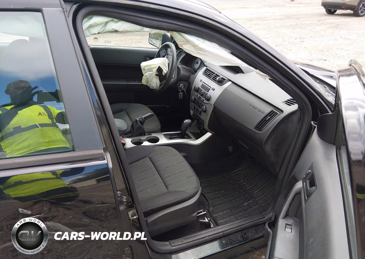 2011 Ford Focus Se VIN:1FAHP3FN0BW194621 - 5