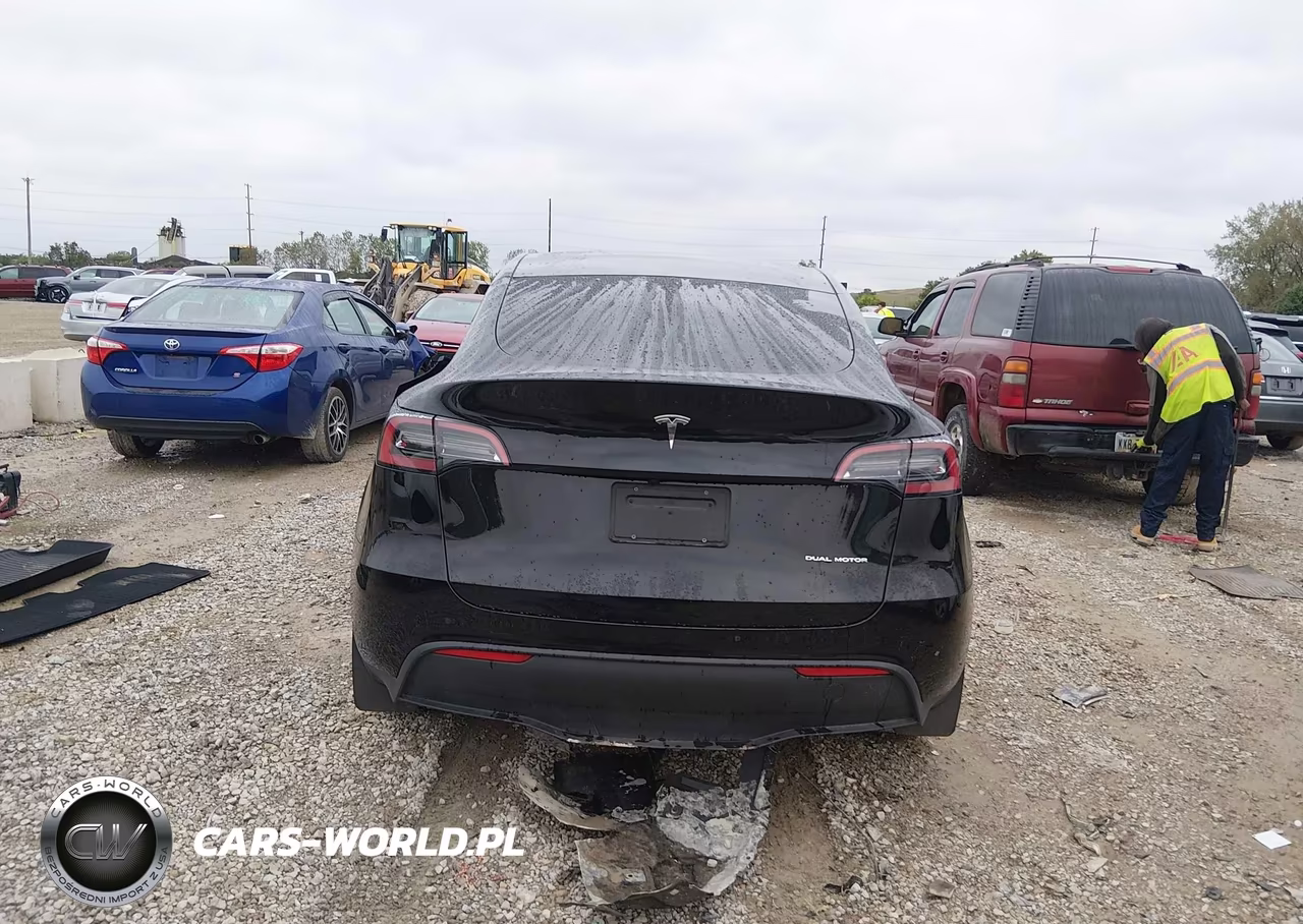 2023 Tesla Model Y Awd-Long Range Dual Motor All-Wheel Drive VIN:7SAYGDEE9PA188846 - 15