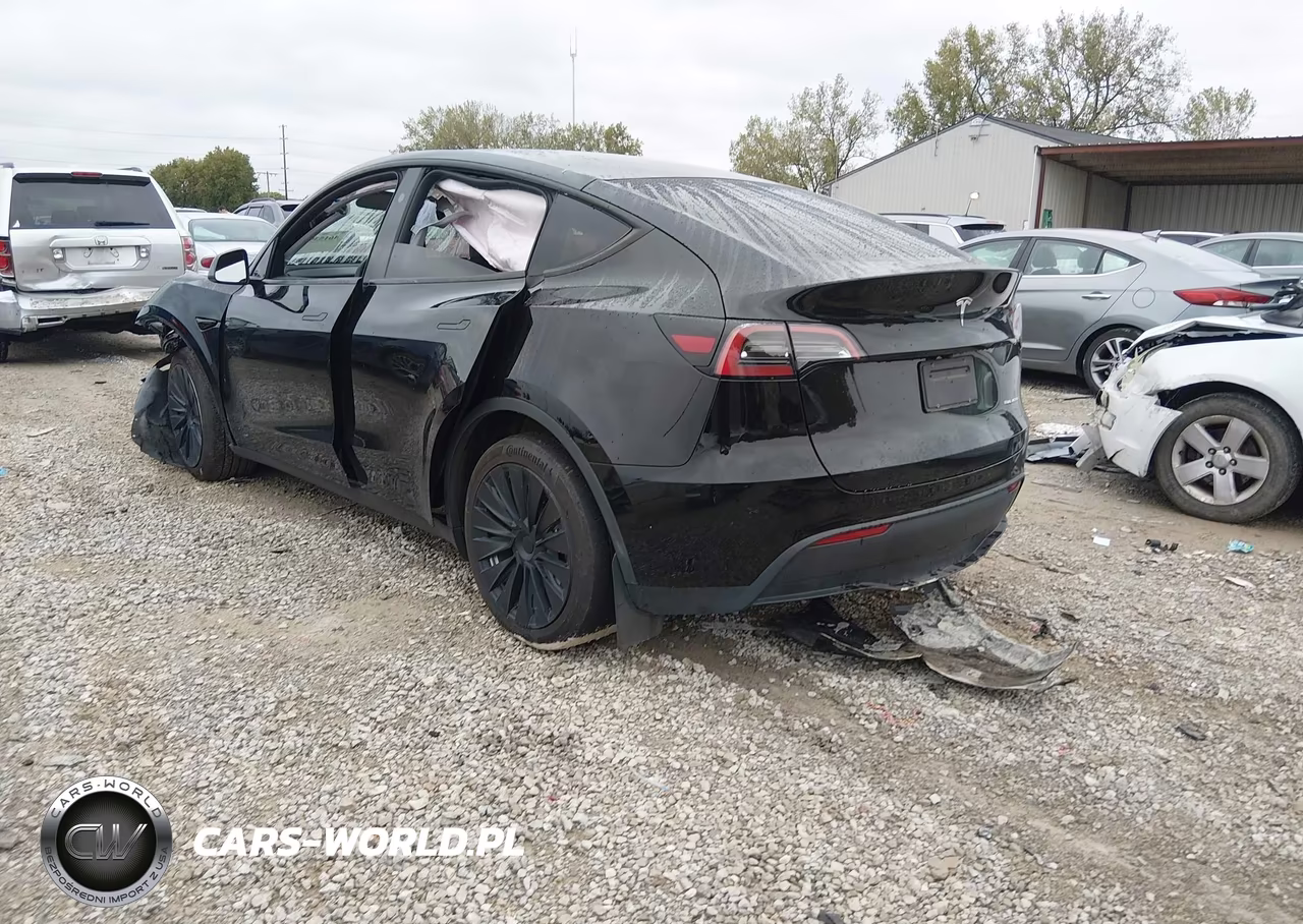 2023 Tesla Model Y Awd-Long Range Dual Motor All-Wheel Drive VIN:7SAYGDEE9PA188846 - 3