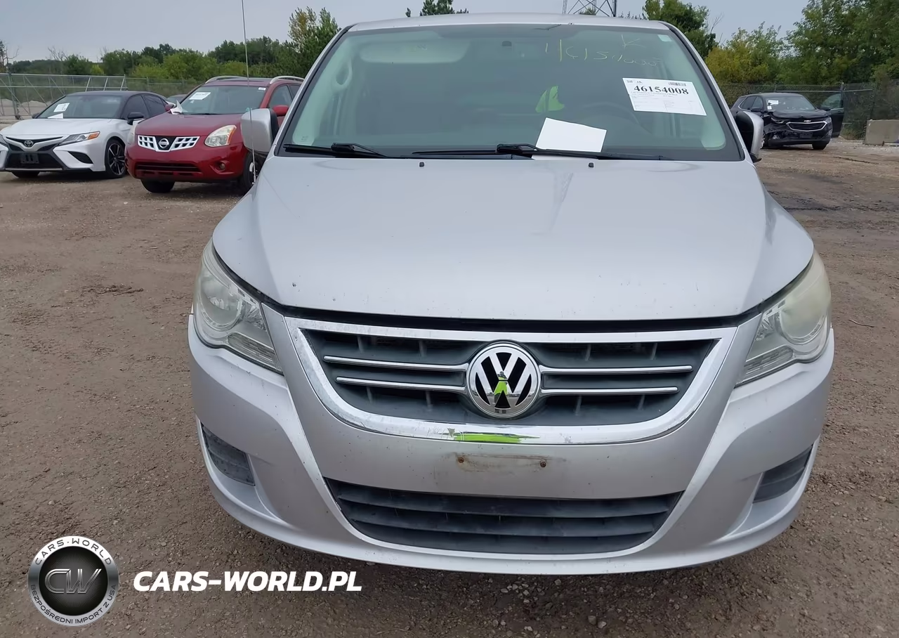 2010 Volkswagen Routan Se VIN:2V4RW3D17AR325123 - 6