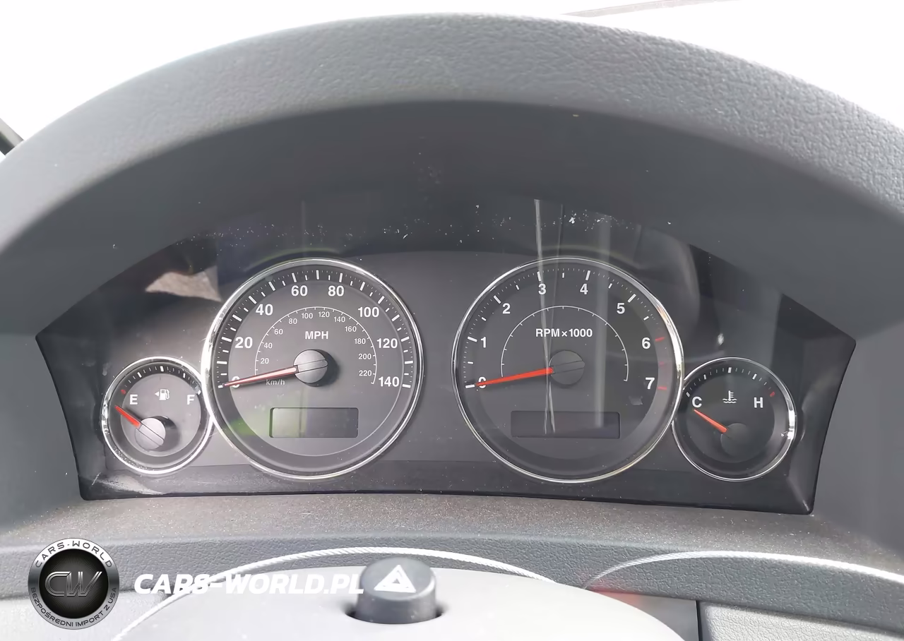 2007 Jeep Grand Cherokee Laredo VIN:1J8HR48P87C525858 - 7