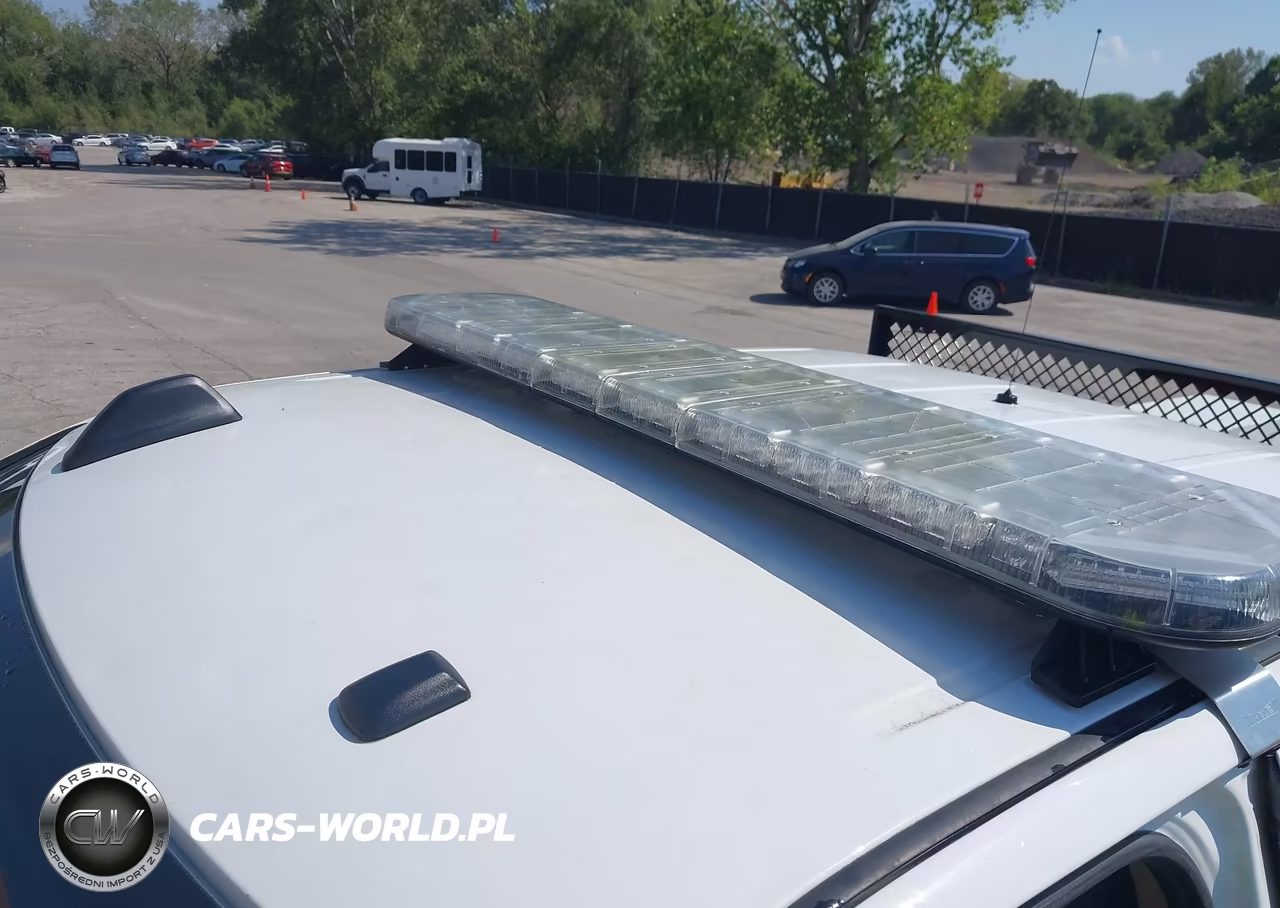 2019 Ram 2500 Tradesman 4X4 8' Box VIN:3C7WR5HJ1KG627348 - 13