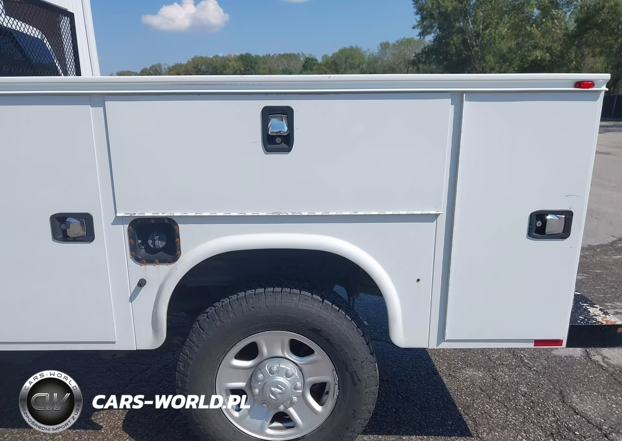 2019 Ram 2500 Tradesman 4X4 8' Box VIN:3C7WR5HJ1KG627348 - 17
