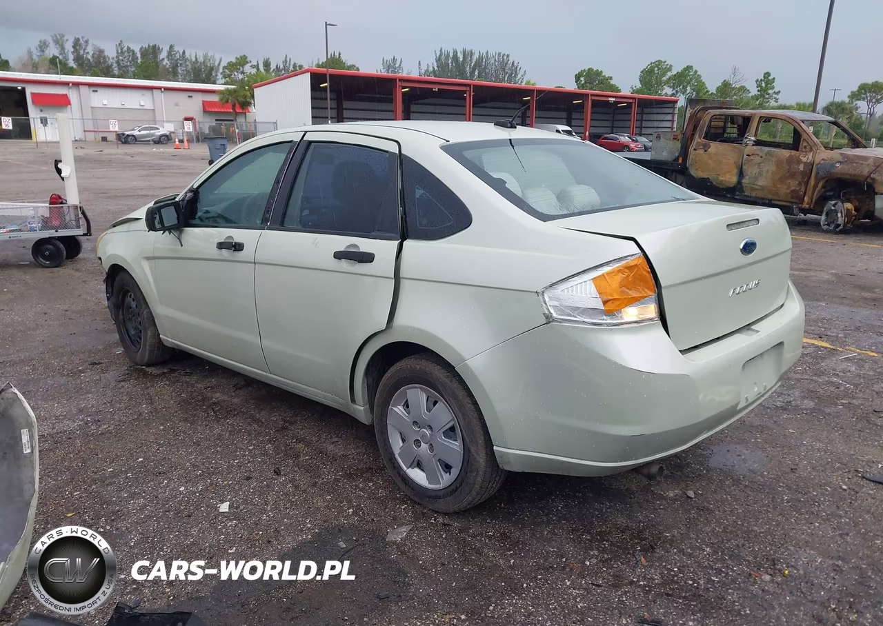 2010 Ford Focus S VIN:1FAHP3EN2AW182342 - 3