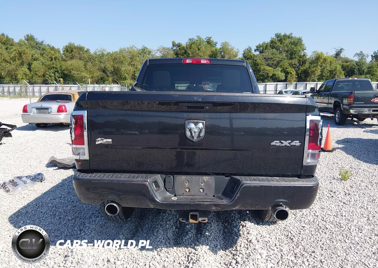 2015 Ram 1500 Express VIN:3C6RR7KT0FG699798 - 16
