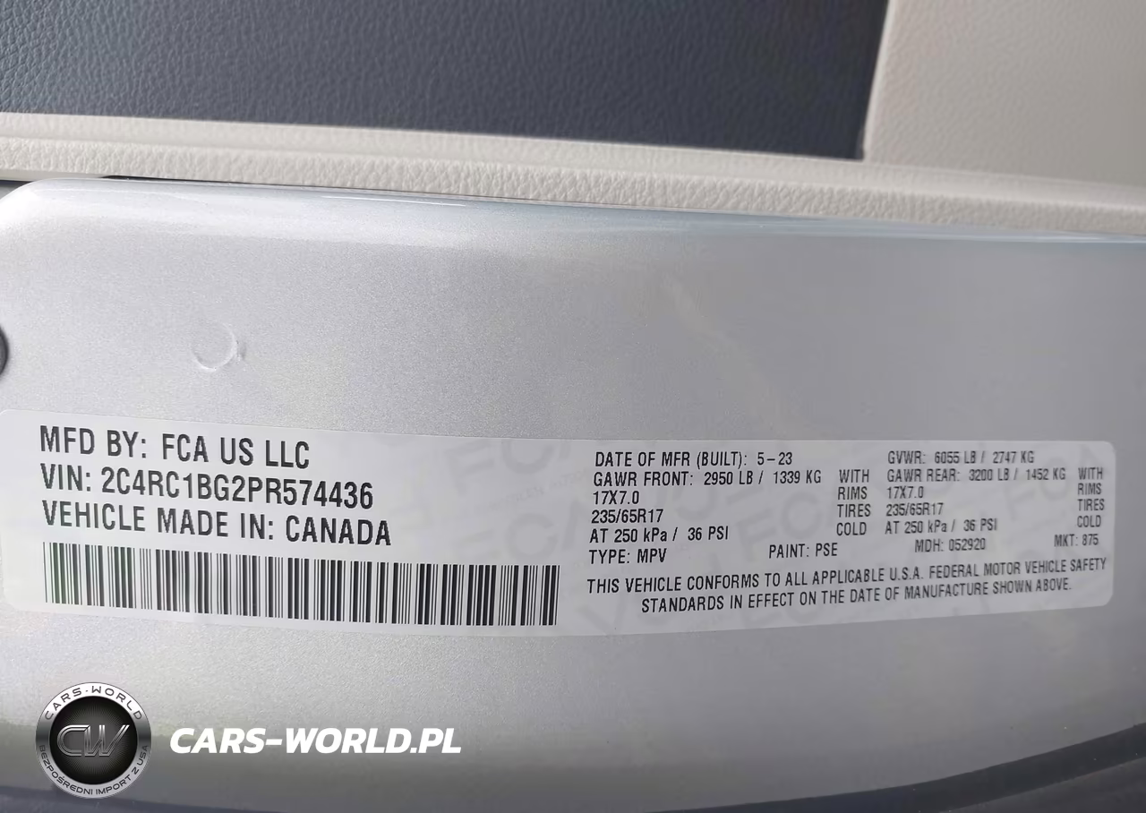 2023 Chrysler Pacifica Touring L VIN:2C4RC1BG2PR574436 - 9