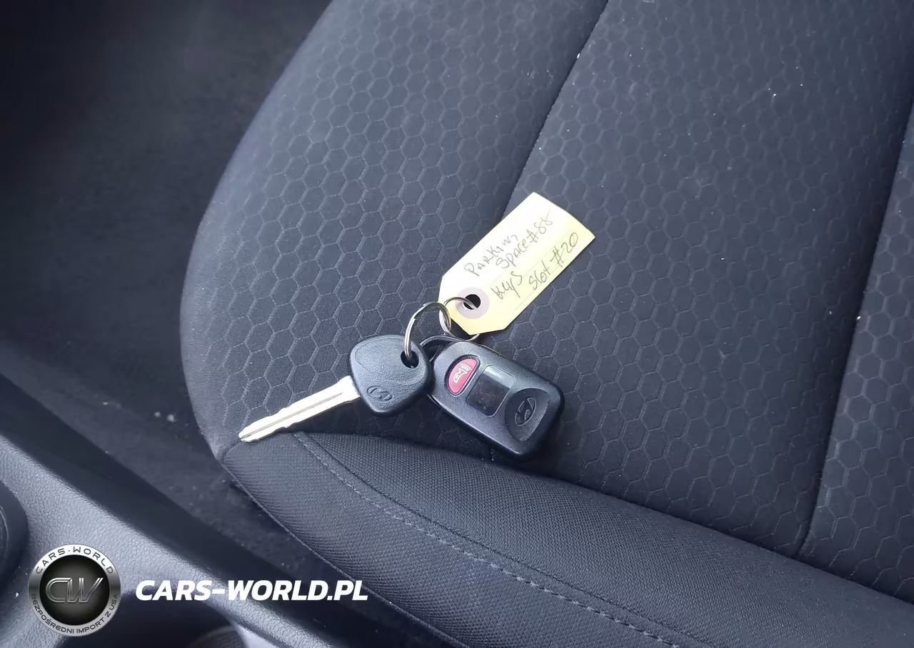 2020 Hyundai Elantra Sel VIN:5NPD84LF1LH535752 - 11
