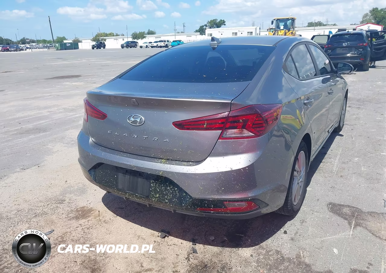 2020 Hyundai Elantra Sel VIN:5NPD84LF1LH535752 - 4