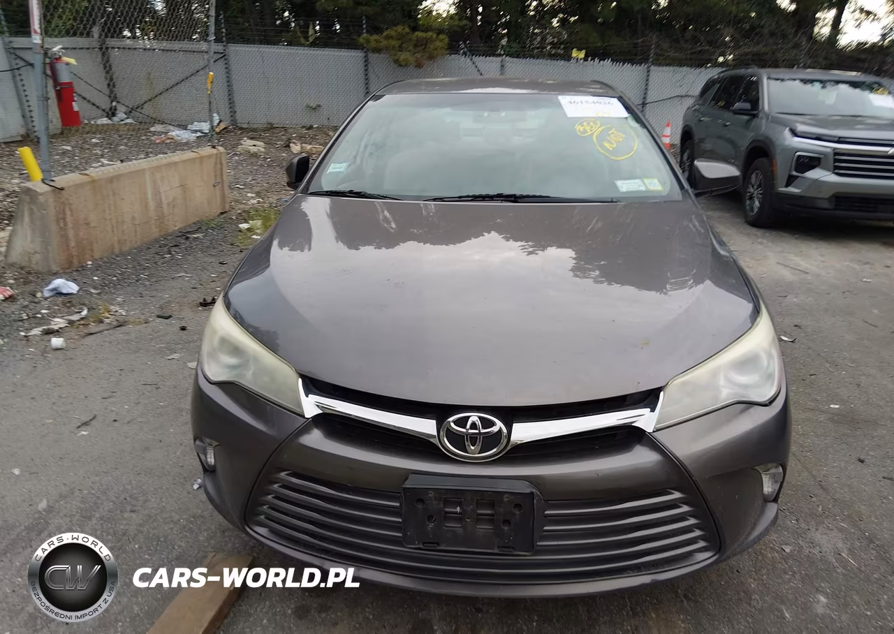 2017 Toyota Camry Le VIN:4T1BF1FK4HU651119 - 12
