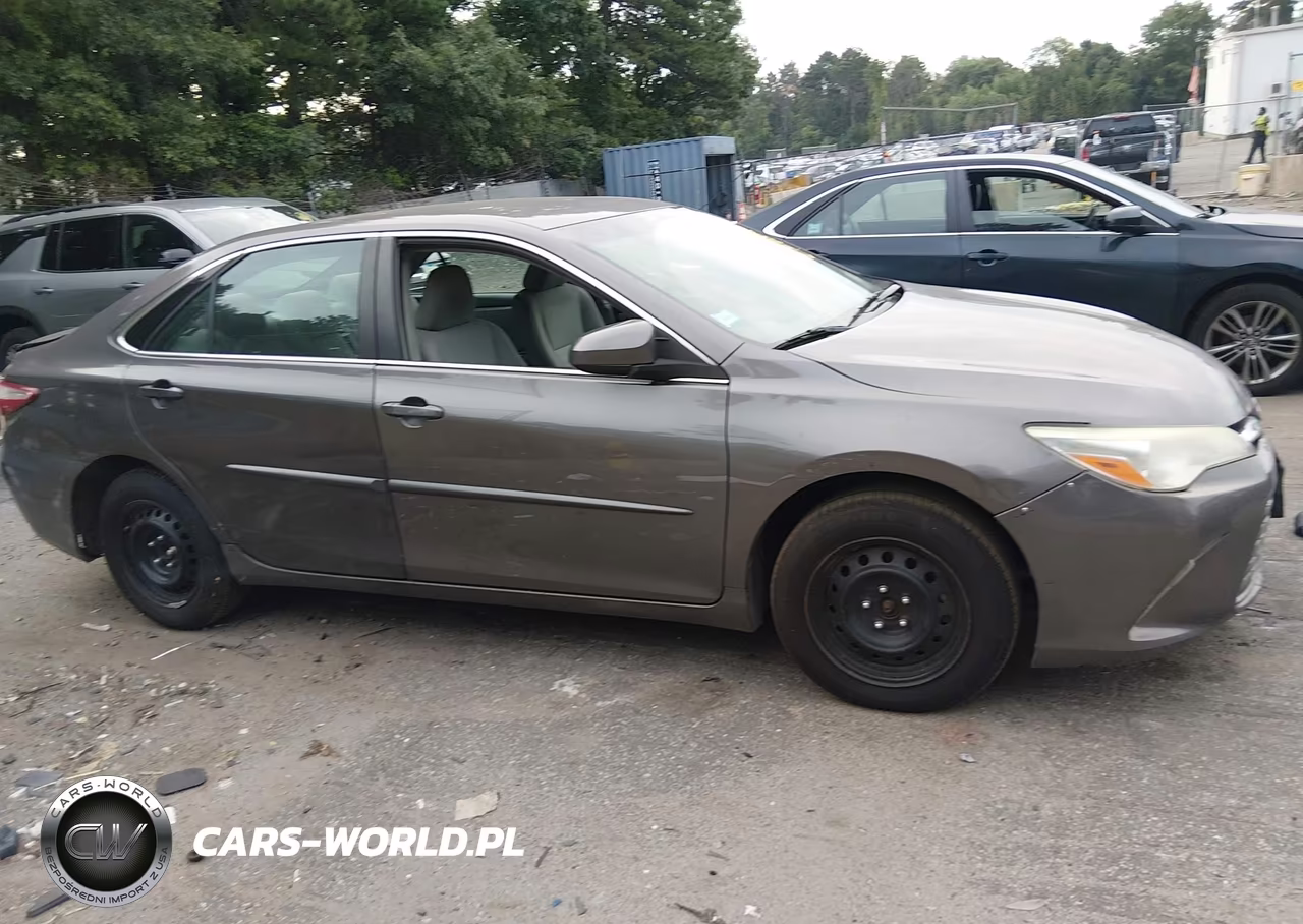 2017 Toyota Camry Le VIN:4T1BF1FK4HU651119 - 13