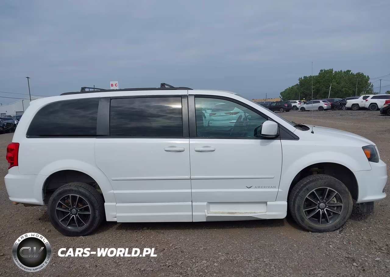 2016 Dodge Grand Caravan R-T VIN:2C7WDGEG5GR360431 - 13