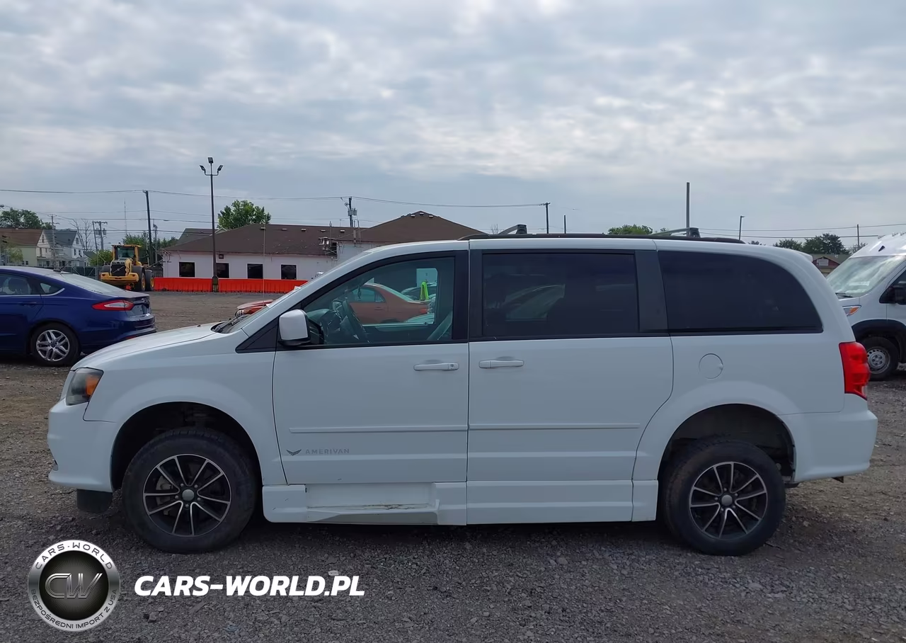 2016 Dodge Grand Caravan R-T VIN:2C7WDGEG5GR360431 - 14