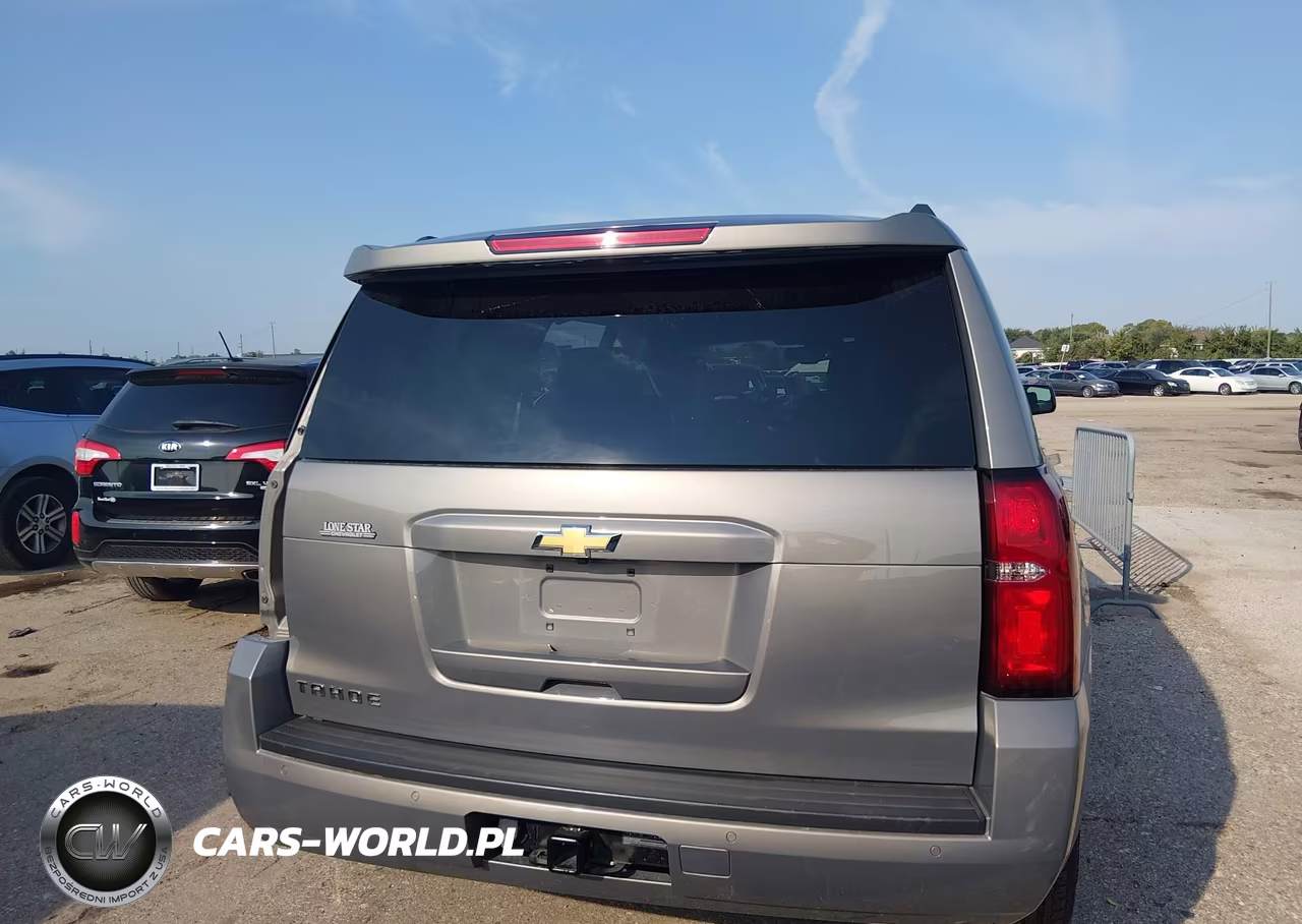 2018 Chevrolet Tahoe Lt VIN:1GNSCBKC8JR138716 - 16