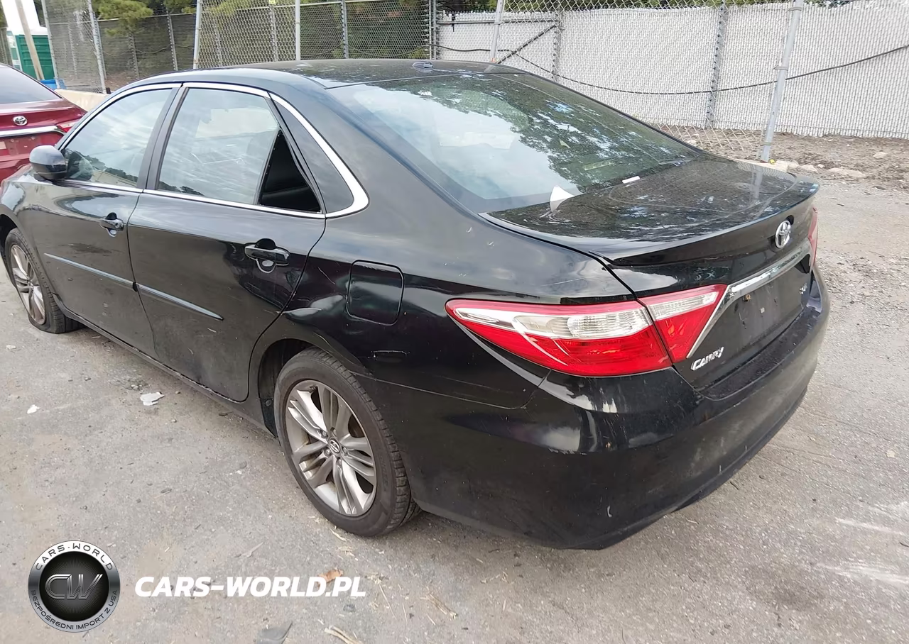 2017 Toyota Camry Se VIN:4T1BF1FK8HU390044 - 3