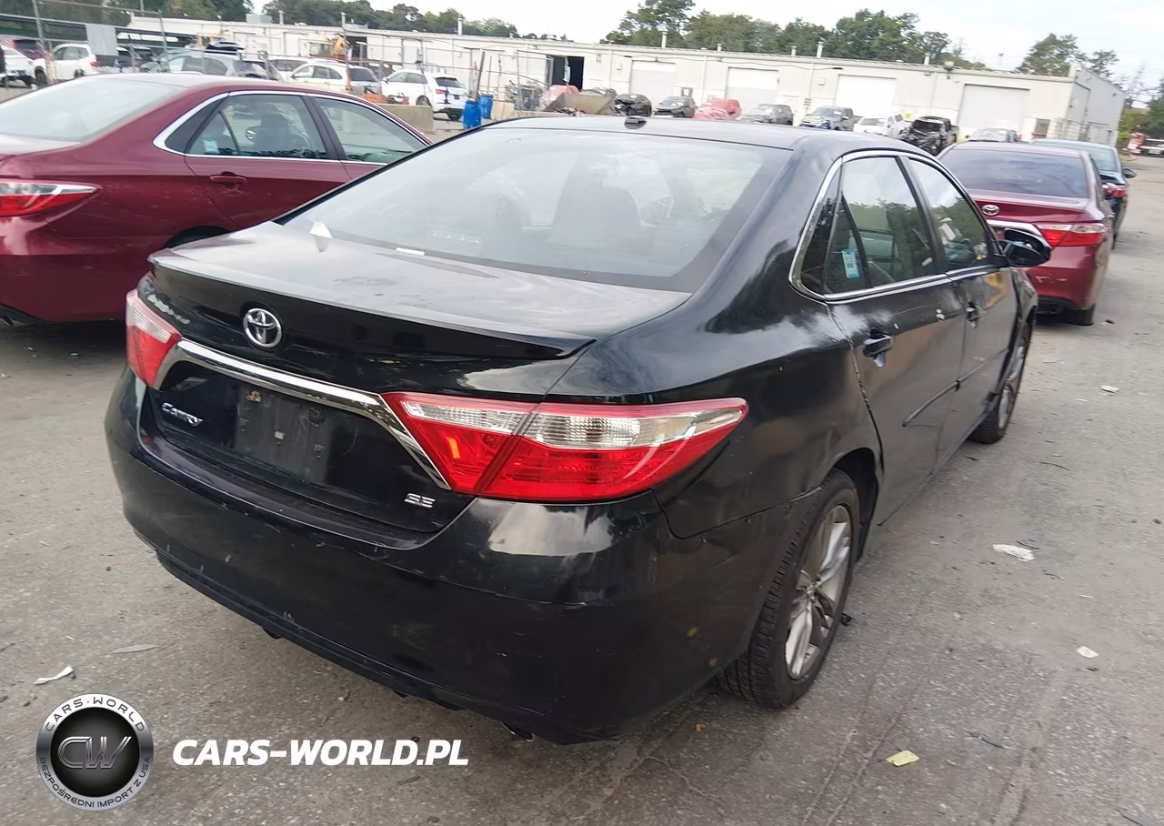 2017 Toyota Camry Se VIN:4T1BF1FK8HU390044 - 4