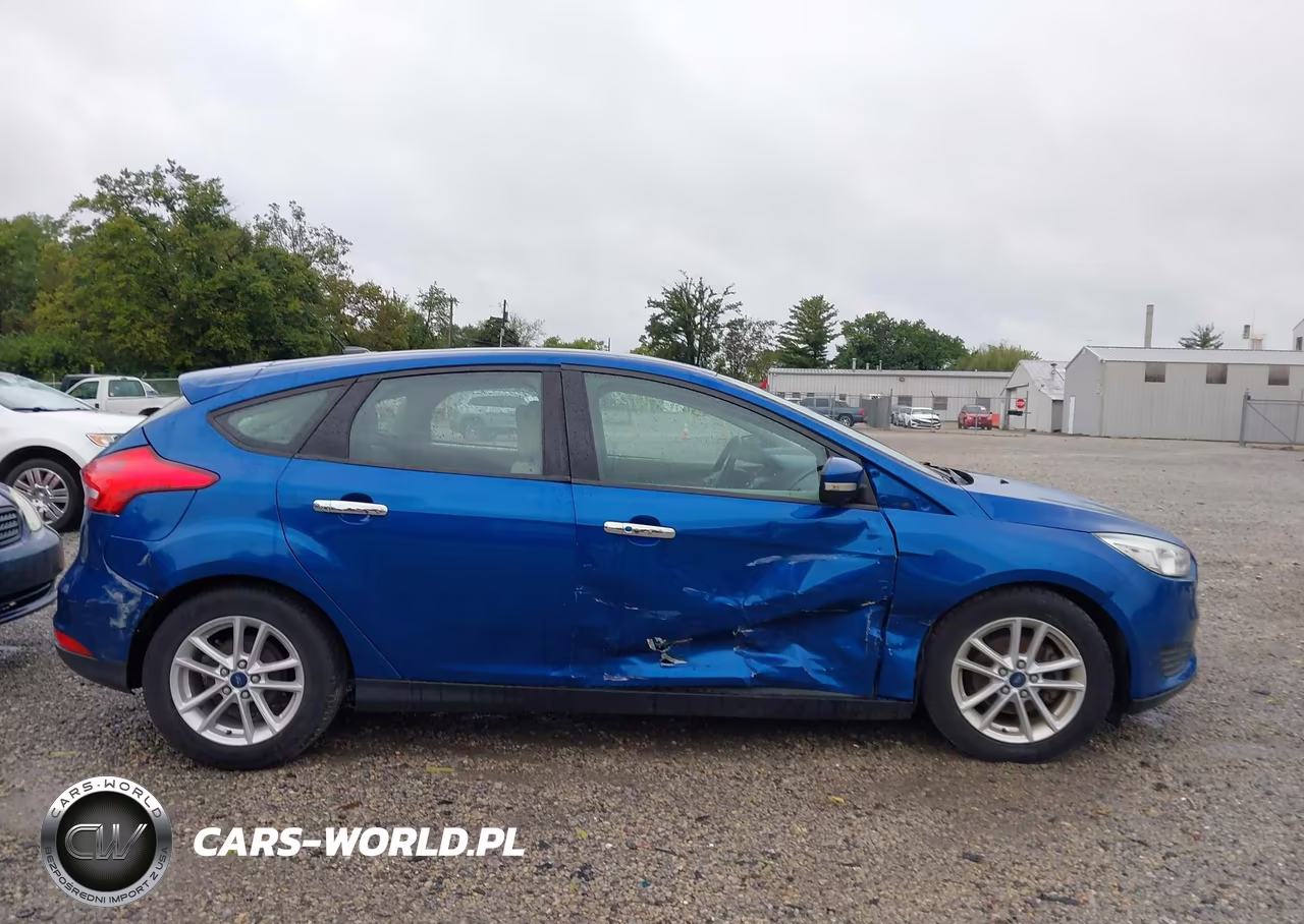 2018 Ford Focus Se VIN:1FADP3K22JL258362 - 13