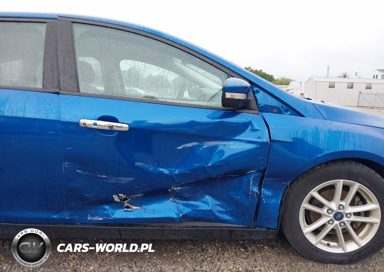 2018 Ford Focus Se VIN:1FADP3K22JL258362 - 18