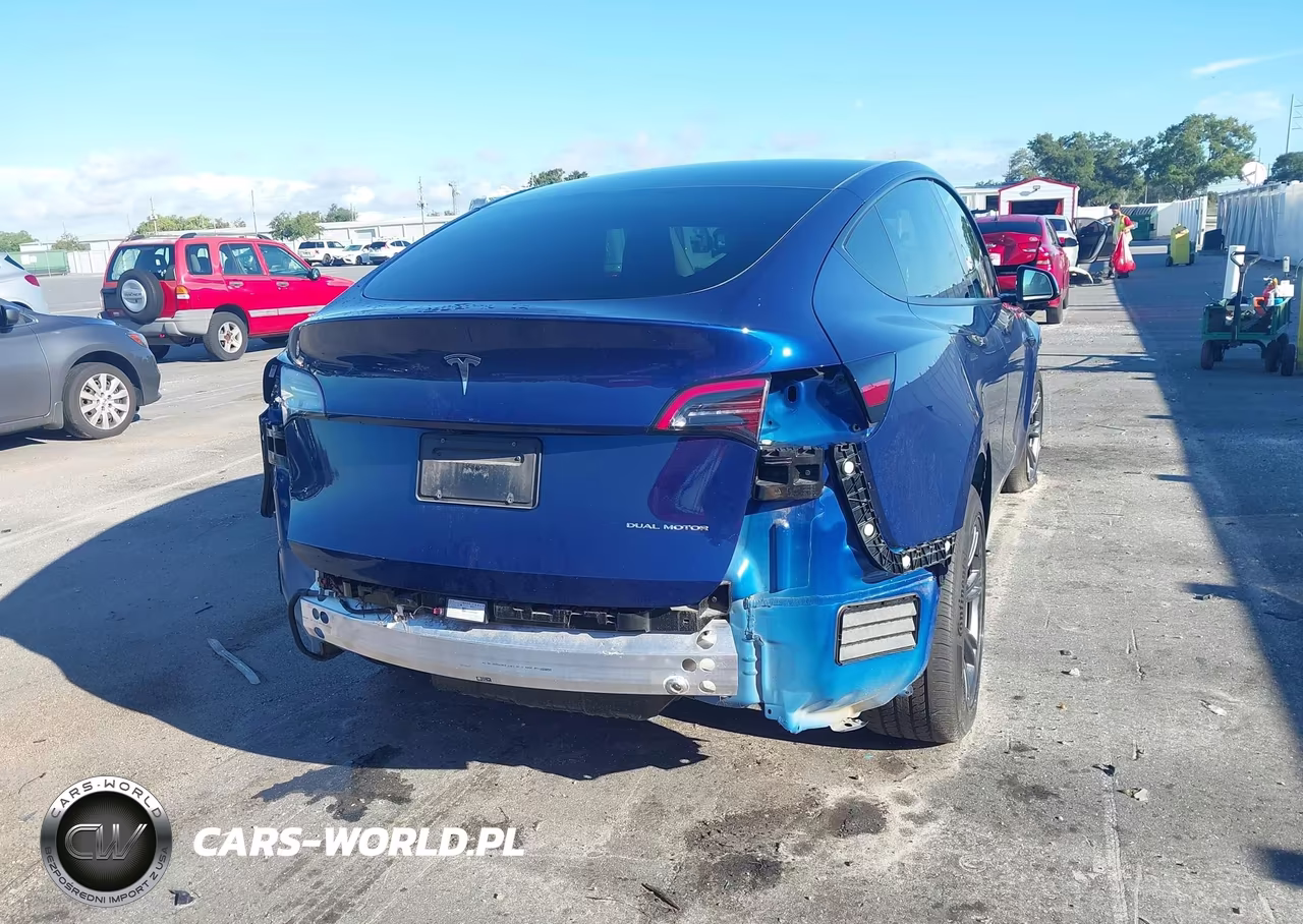 2024 Tesla Model Y Long Range Dual Motor All-Wheel Drive VIN:7SAYGAEE5RF129426 - 4