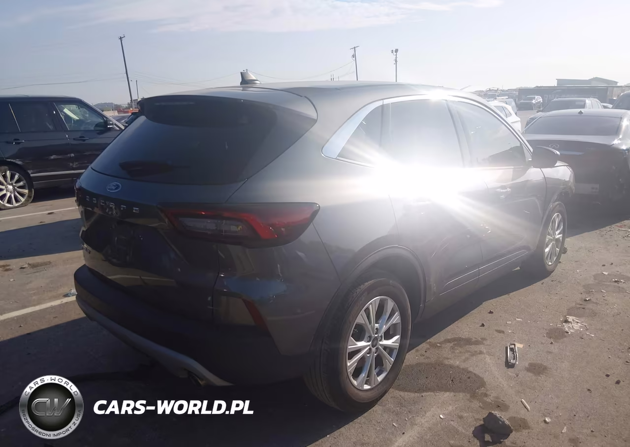 2023 Ford Escape Active VIN:1FMCU0GN5PUB14819 - 4