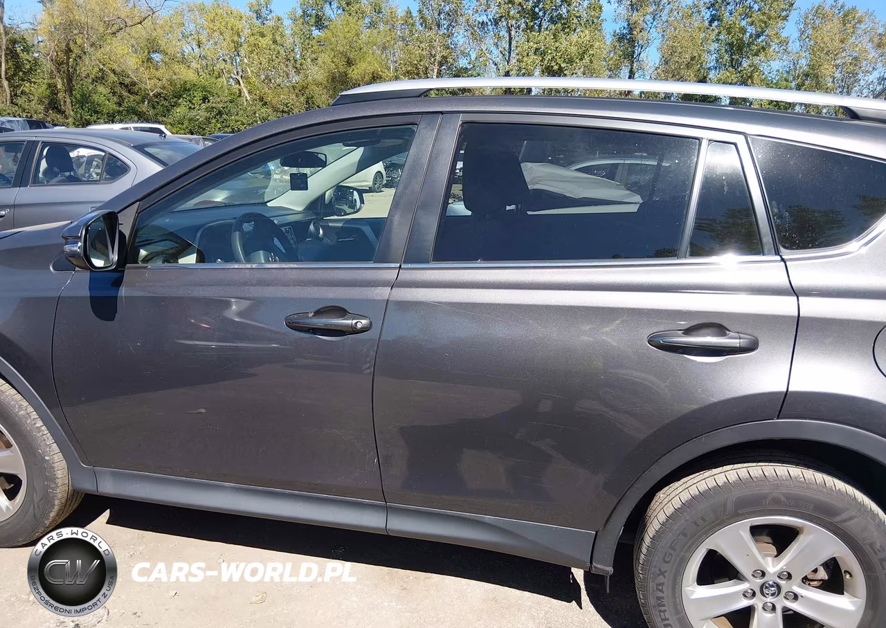 2015 Toyota Rav4 Xle VIN:2T3WFREV2FW193337 - 14
