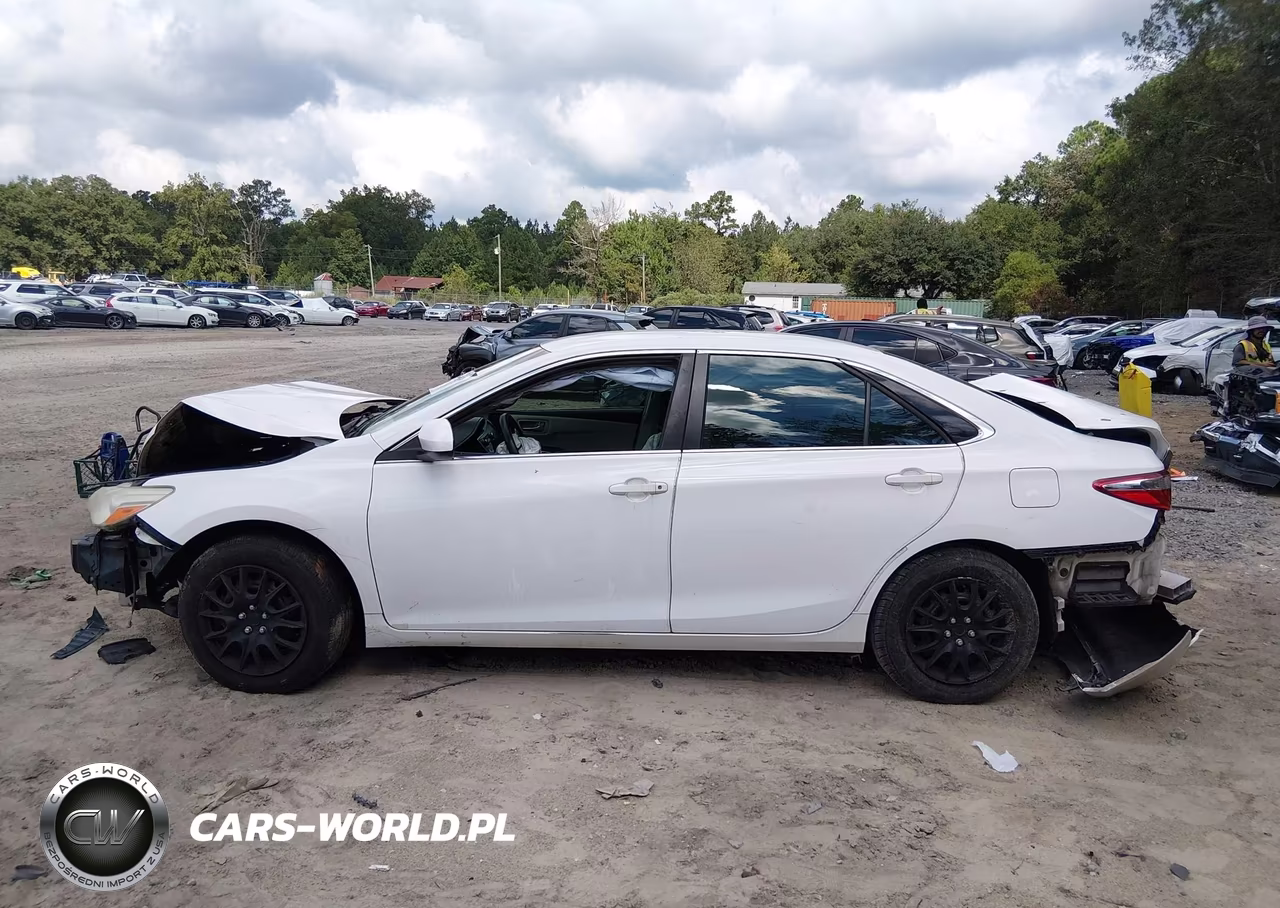 2017 Toyota Camry Le VIN:4T1BF1FKXHU408365 - 14