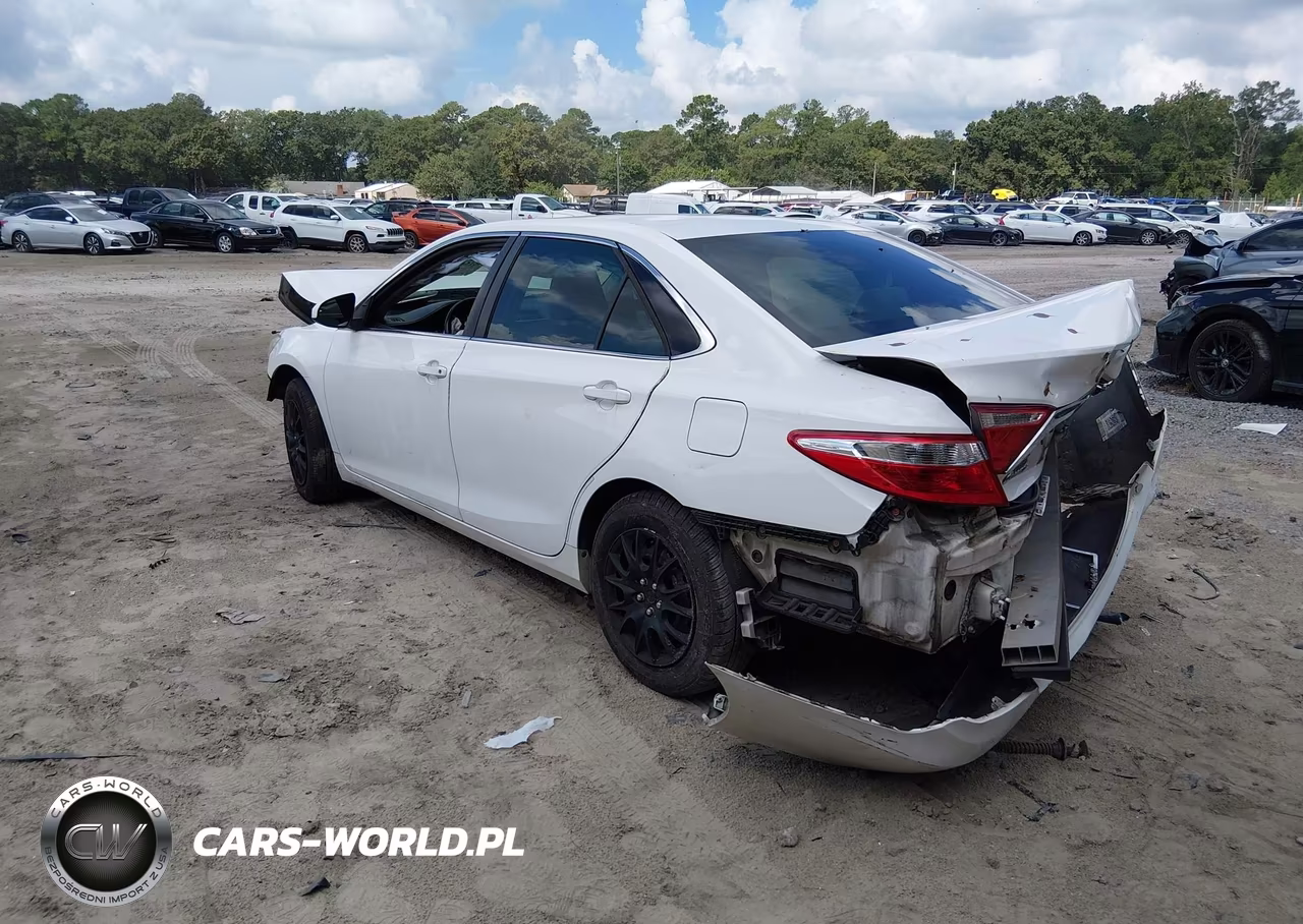 2017 Toyota Camry Le VIN:4T1BF1FKXHU408365 - 3