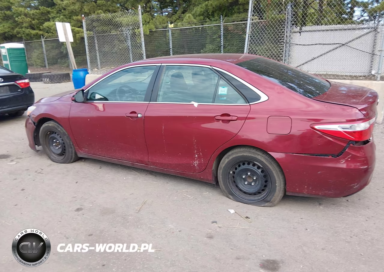 2017 Toyota Camry Le VIN:4T1BF1FK1HU776868 - 14