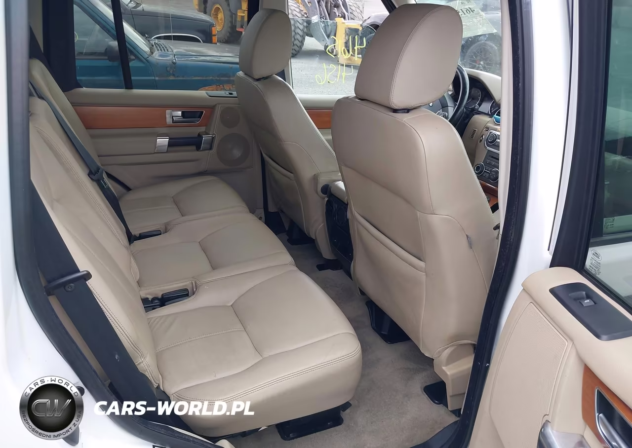2011 Land Rover Lr4 VIN:SALAK2D43BA565775 - 8