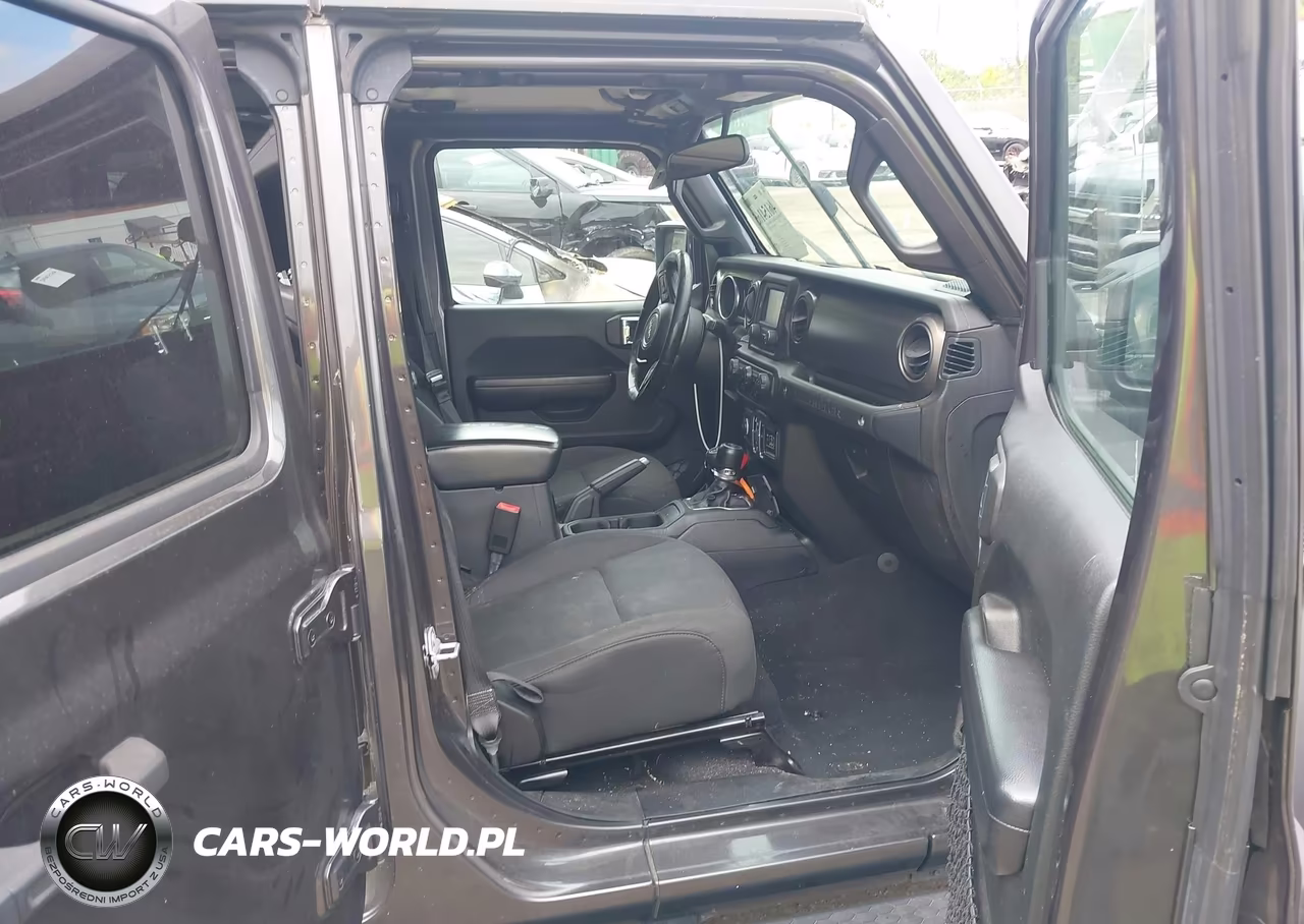 2018 Jeep Wrangler Unlimited Sport S 4X4 VIN:1C4HJXDGXJW305469 - 5
