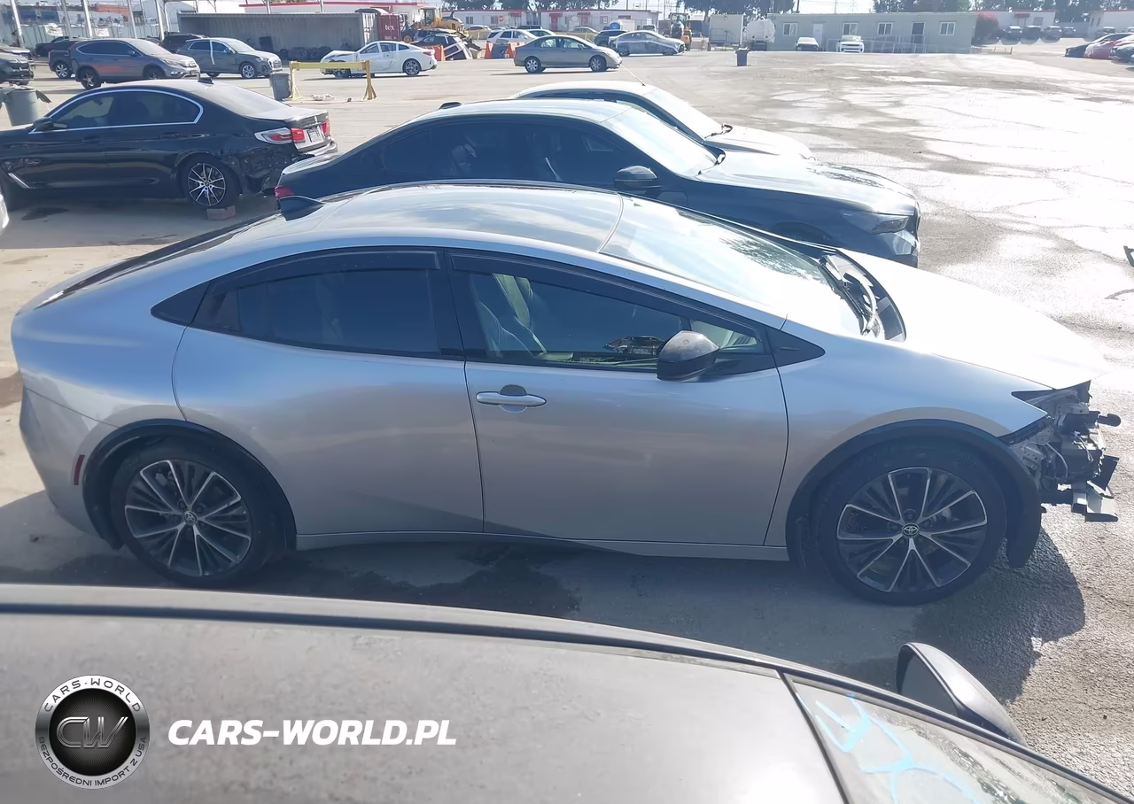2024 Toyota Prius Xle VIN:JTDACAAU7R3019871 - 14