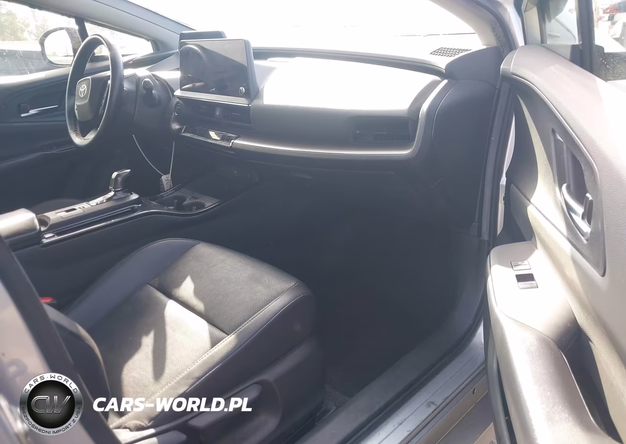 2024 Toyota Prius Xle VIN:JTDACAAU7R3019871 - 5