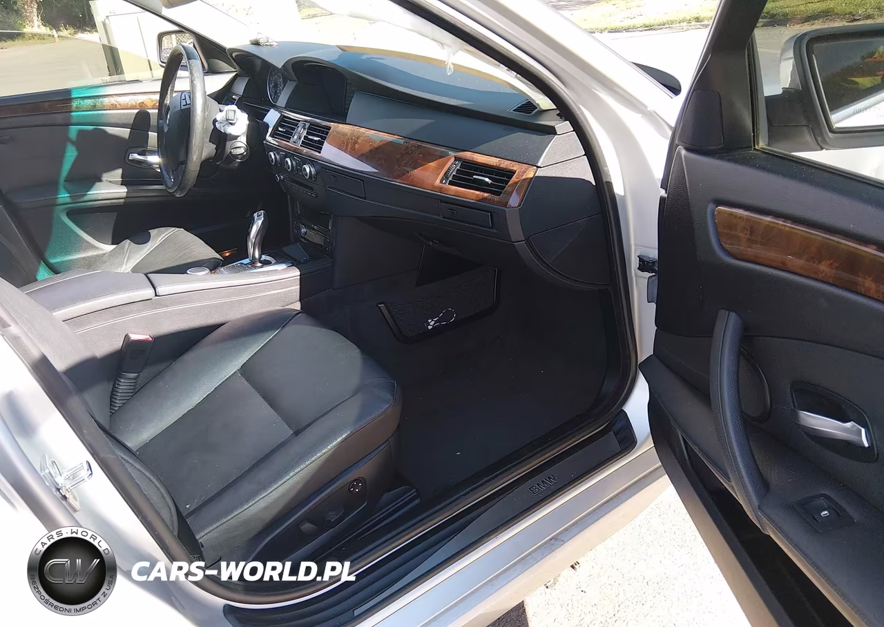 2008 BMW 528Xi VIN:WBANV13568BZ48128 - 5