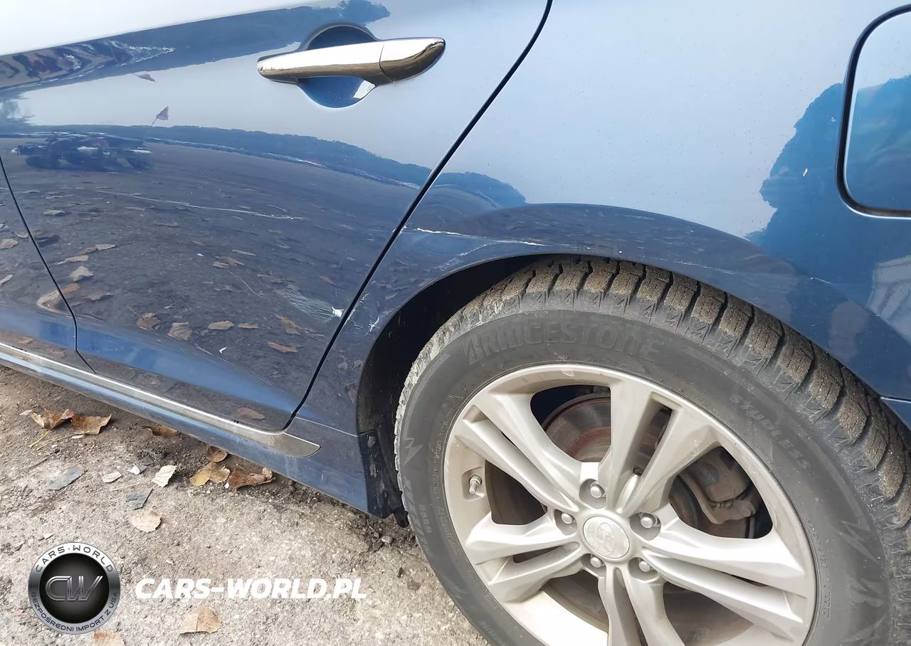 2018 Hyundai Sonata Sport VIN:5NPE34AF3JH688037 - 15