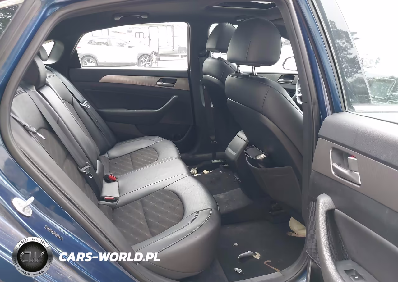 2018 Hyundai Sonata Sport VIN:5NPE34AF3JH688037 - 8