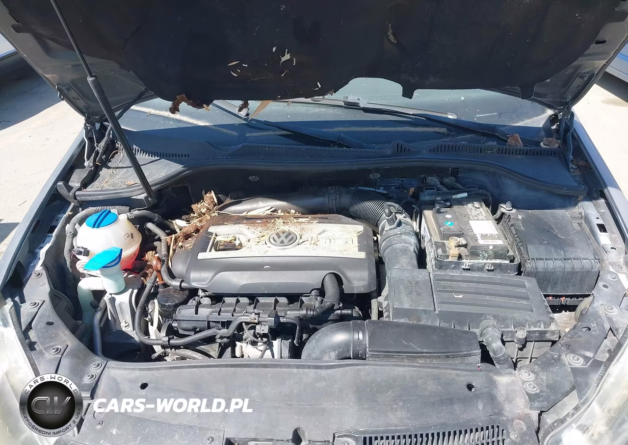 2012 Volkswagen Gti 2-Door VIN:WVWED7AJ2CW170792 - 10