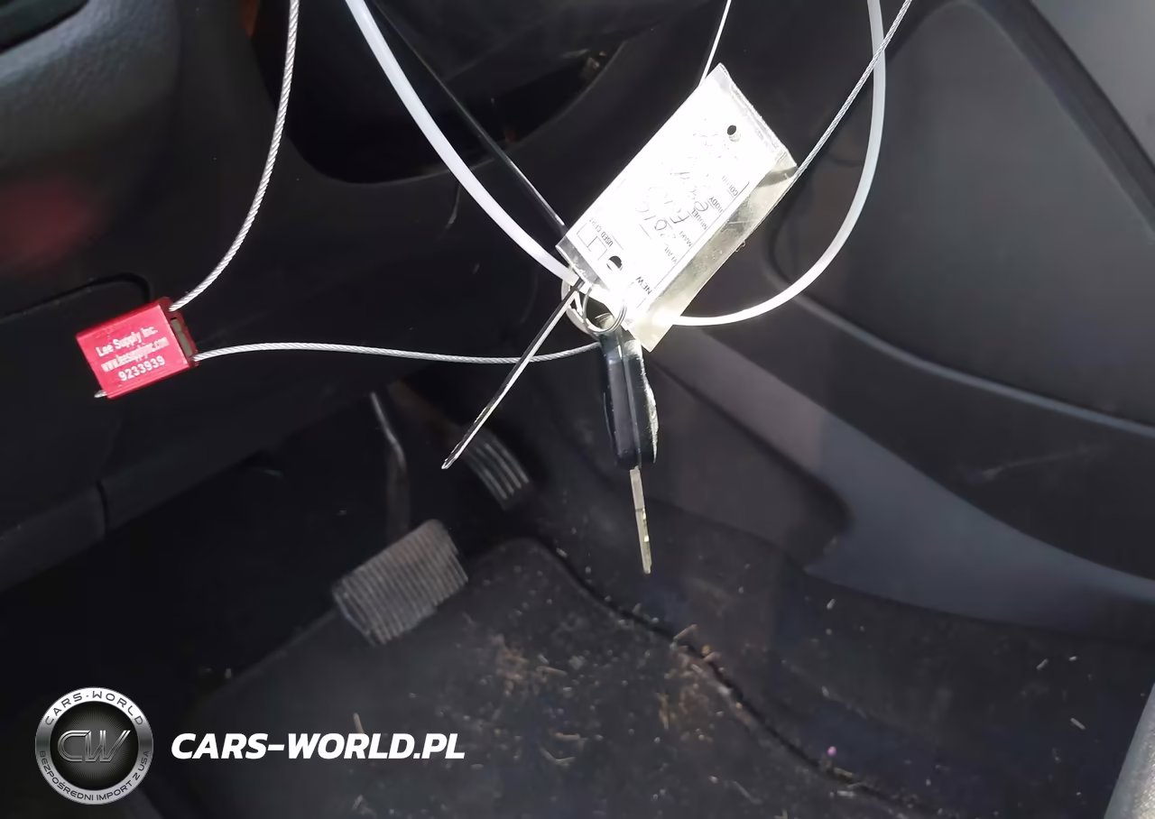 2016 Ford Escape S VIN:1FMCU0F74GUB03636 - 11